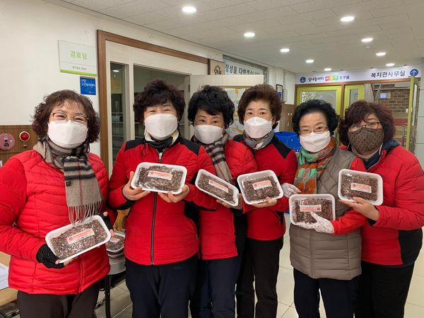 팥떡나눔 활동(w.아림침장, 달서구무지개봉사단)